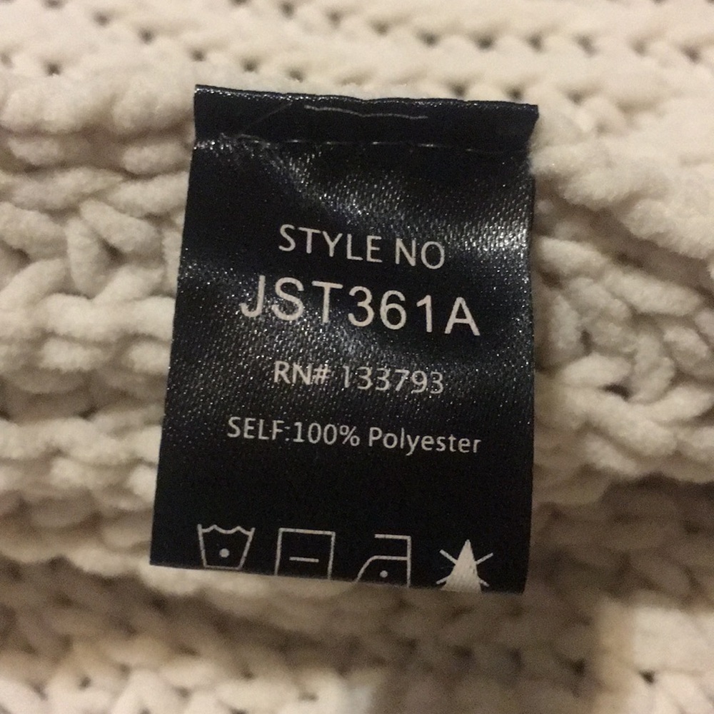 POL Distressed Cardigan - Picture 8 of 8